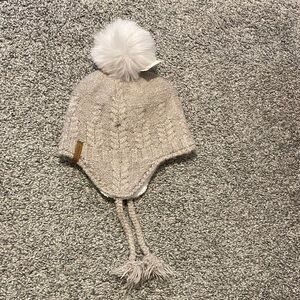 Cozy Knit Pom-Pom Hat